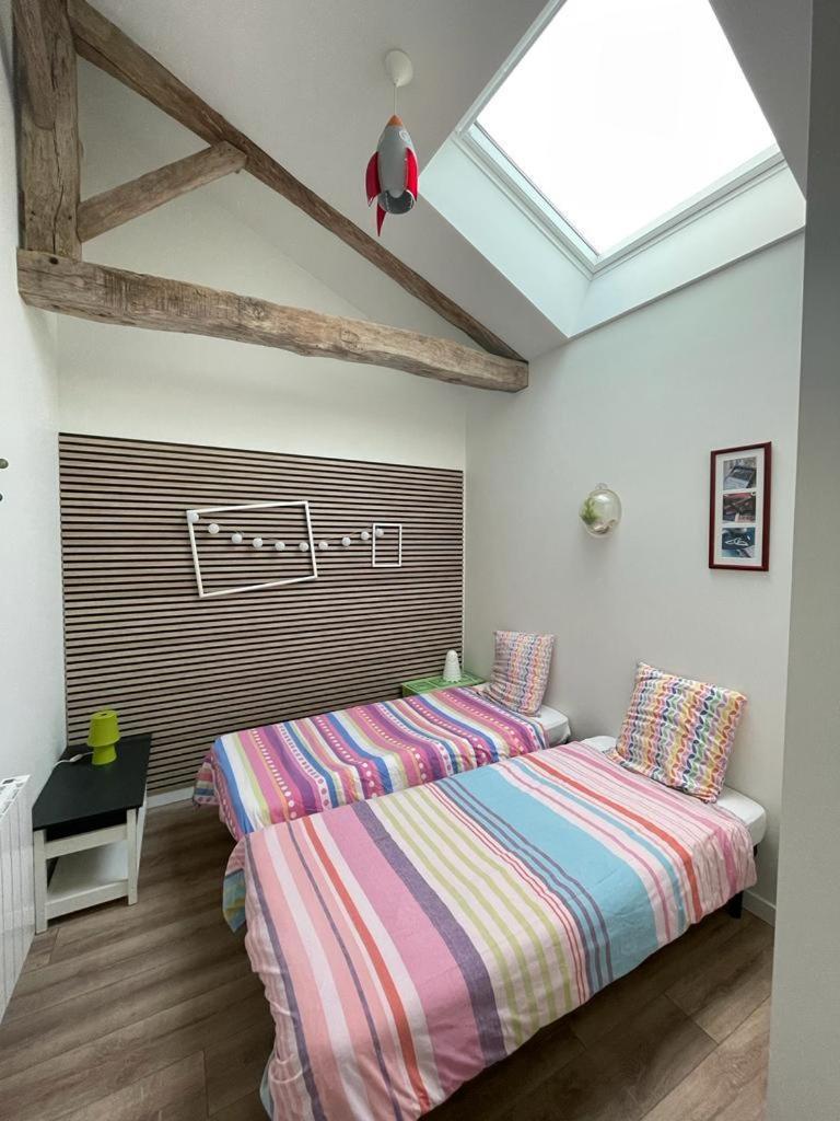 Gite De Charme - 3 Chambres, 5 Lits - De 4 A 7 Personnes Avanton Bagian luar foto