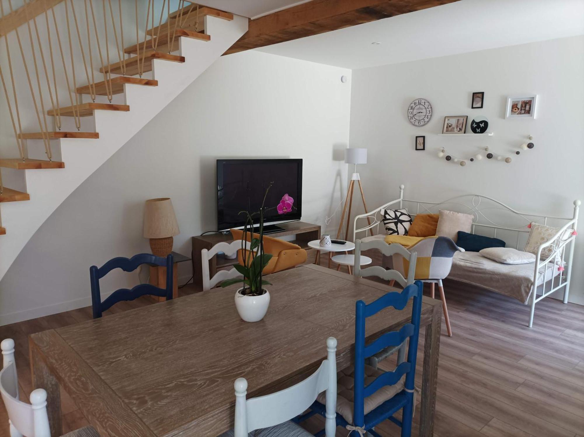 Gite De Charme - 3 Chambres, 5 Lits - De 4 A 7 Personnes Avanton Bagian luar foto